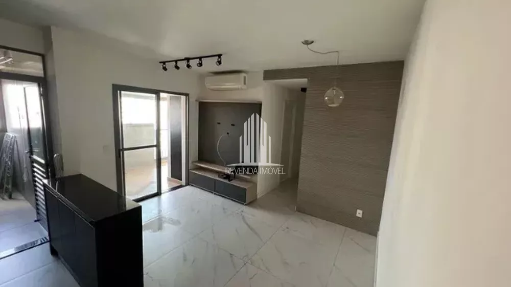 Apartamento à venda com 2 quartos, 67m² - Foto 1