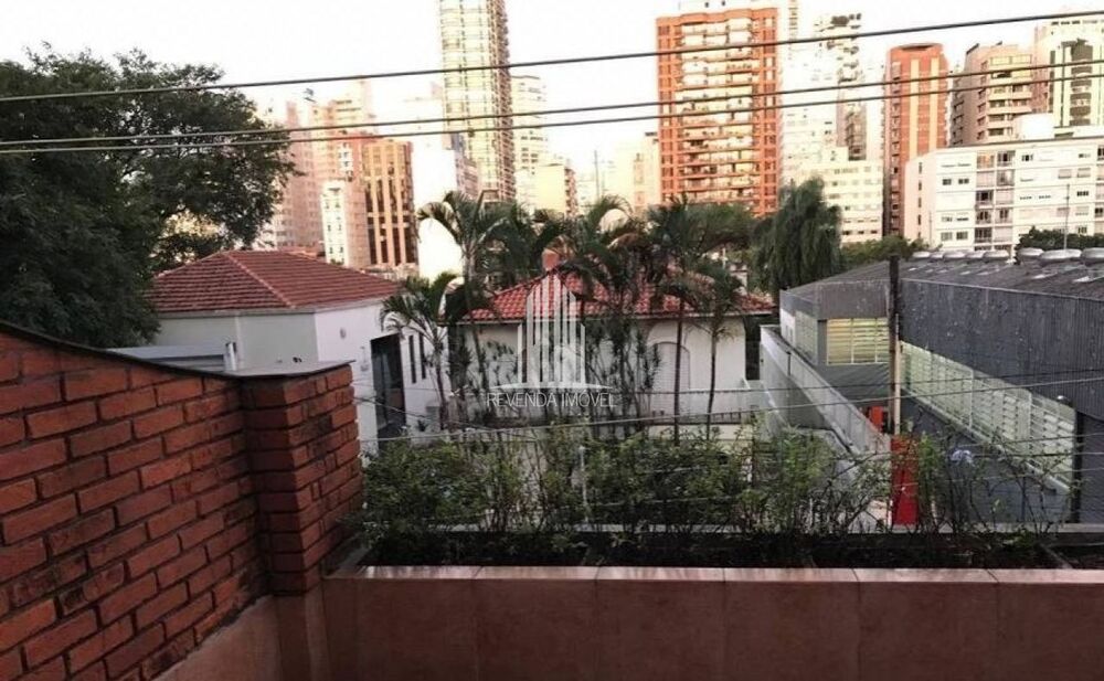 Casa à venda com 2 quartos, 174m² - Foto 2