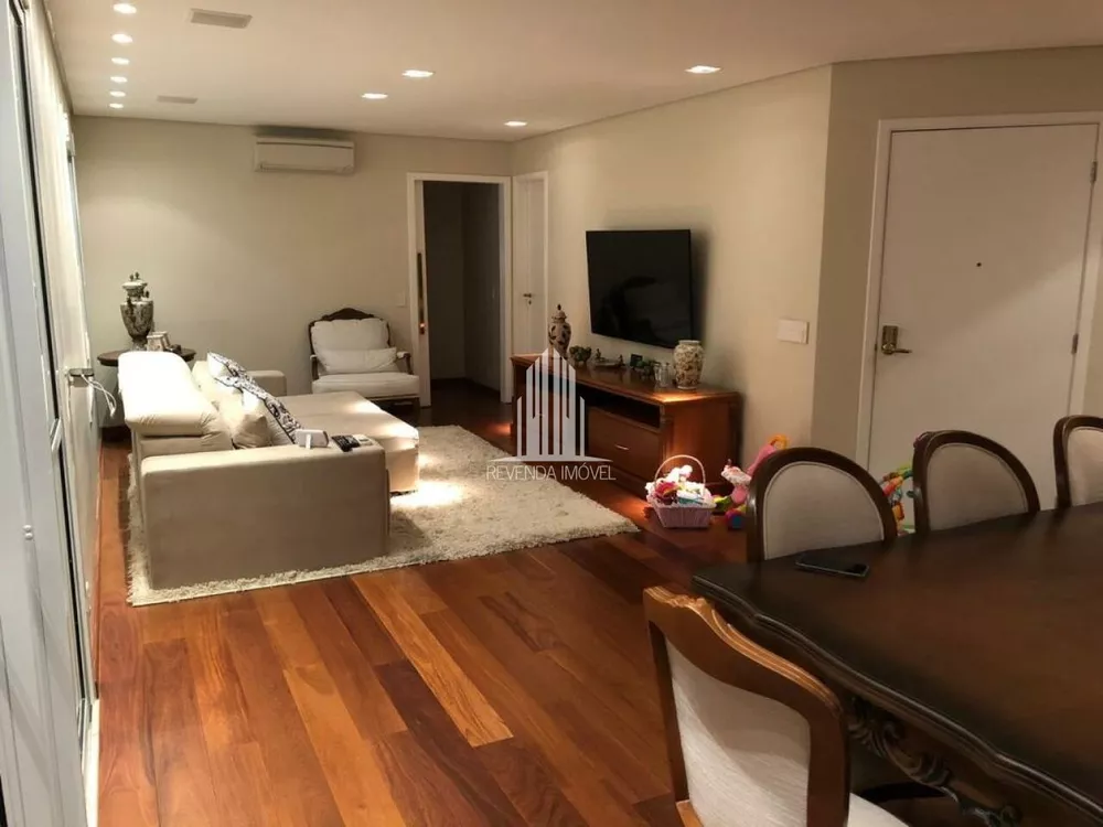 Apartamento à venda com 3 quartos, 142m² - Foto 2