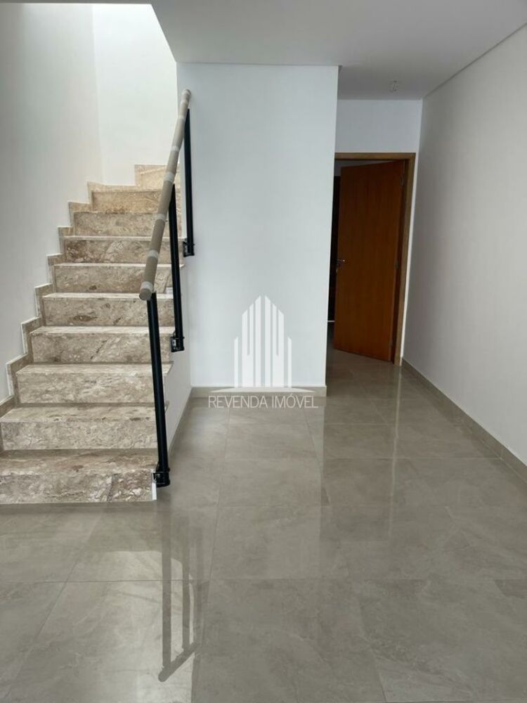 Casa à venda com 3 quartos, 100m² - Foto 4