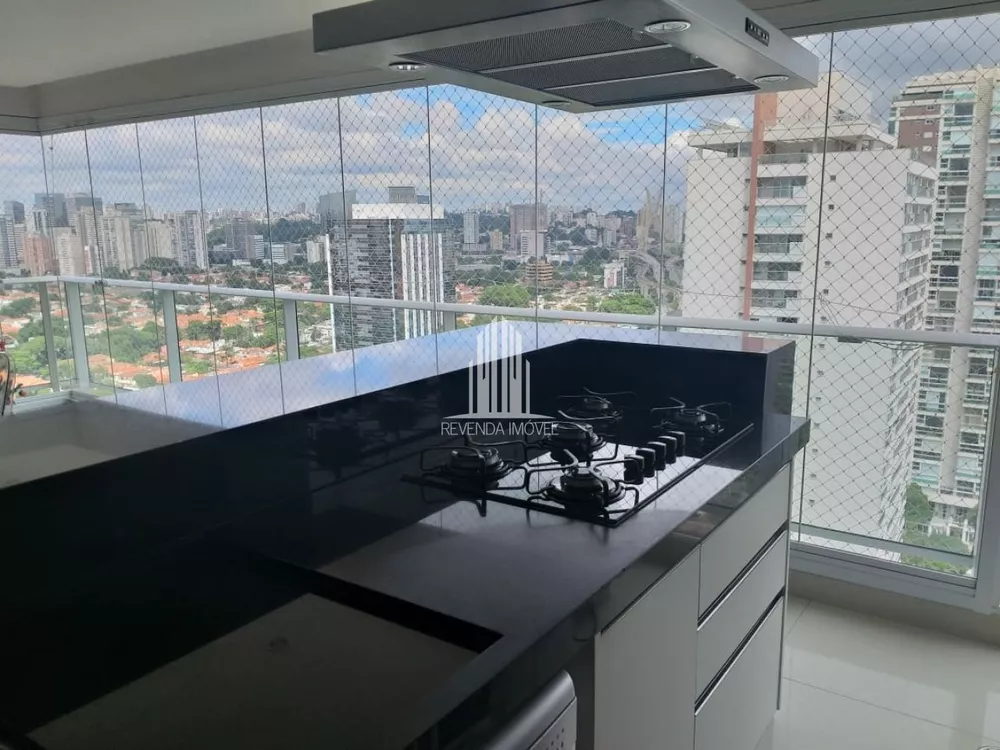 Apartamento à venda com 3 quartos, 138m² - Foto 1