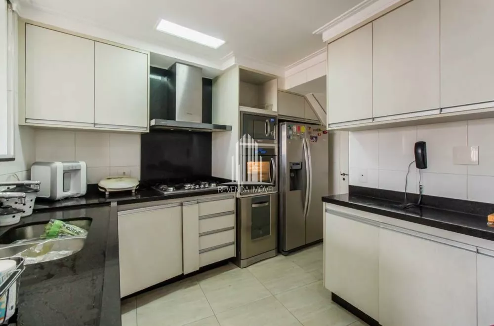 Apartamento à venda com 3 quartos, 265m² - Foto 3