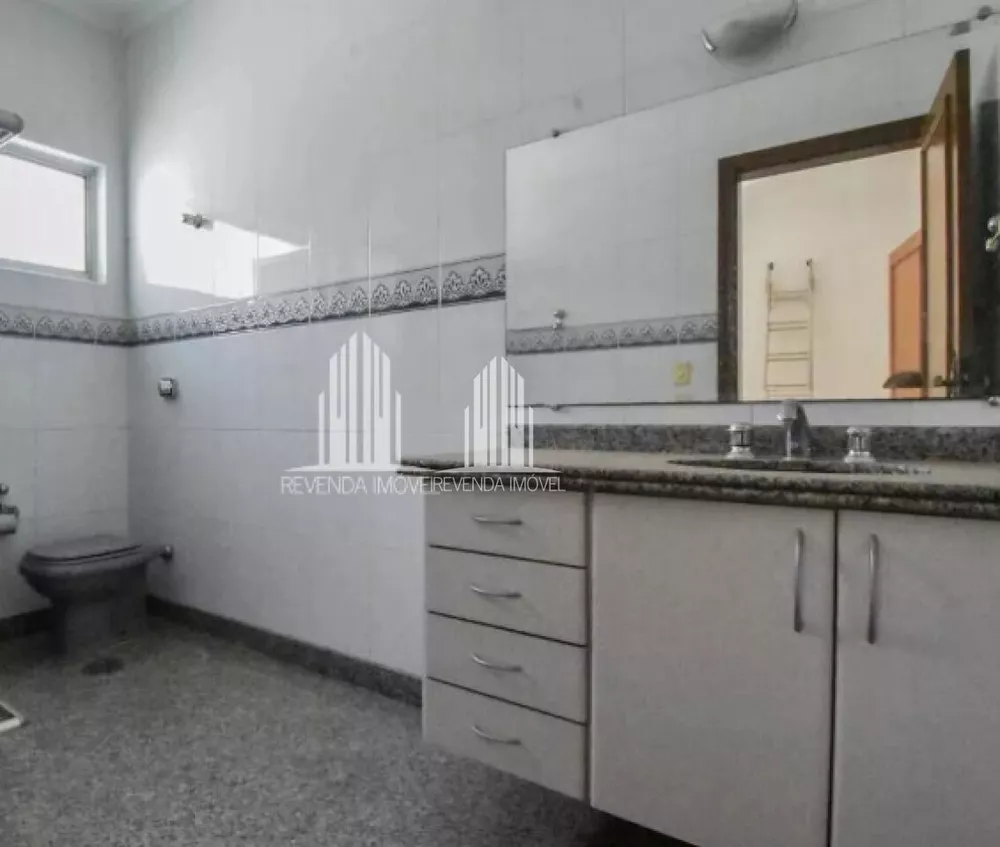 Casa à venda com 4 quartos, 600m² - Foto 2