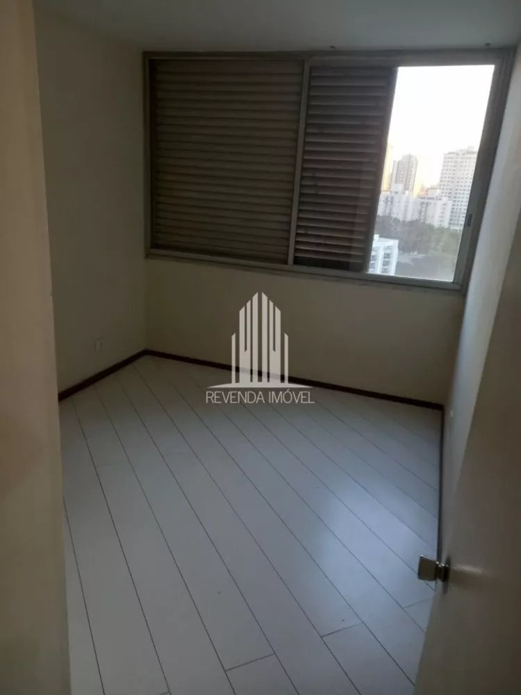 Apartamento à venda com 3 quartos, 140m² - Foto 3