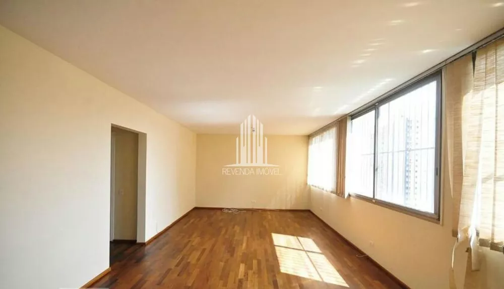 Apartamento à venda com 3 quartos, 140m² - Foto 1