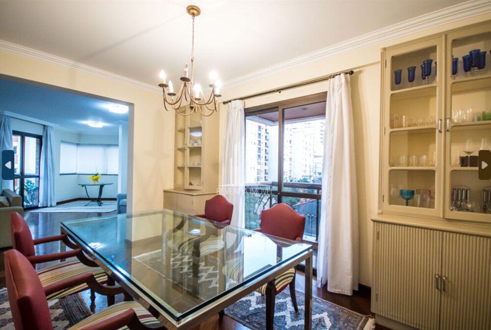 Apartamento à venda com 4 quartos, 236m² - Foto 1