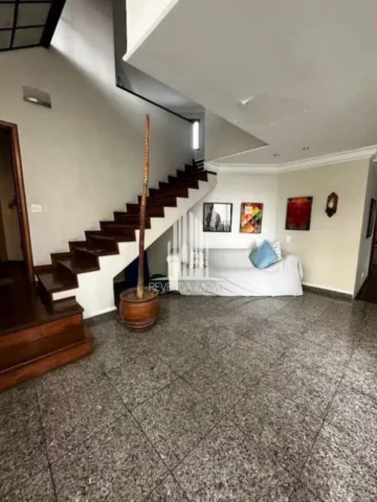 Apartamento à venda com 3 quartos, 215m² - Foto 2