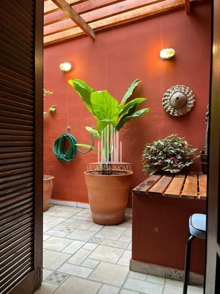 Casa de Vila à venda com 2 quartos, 75m² - Foto 11