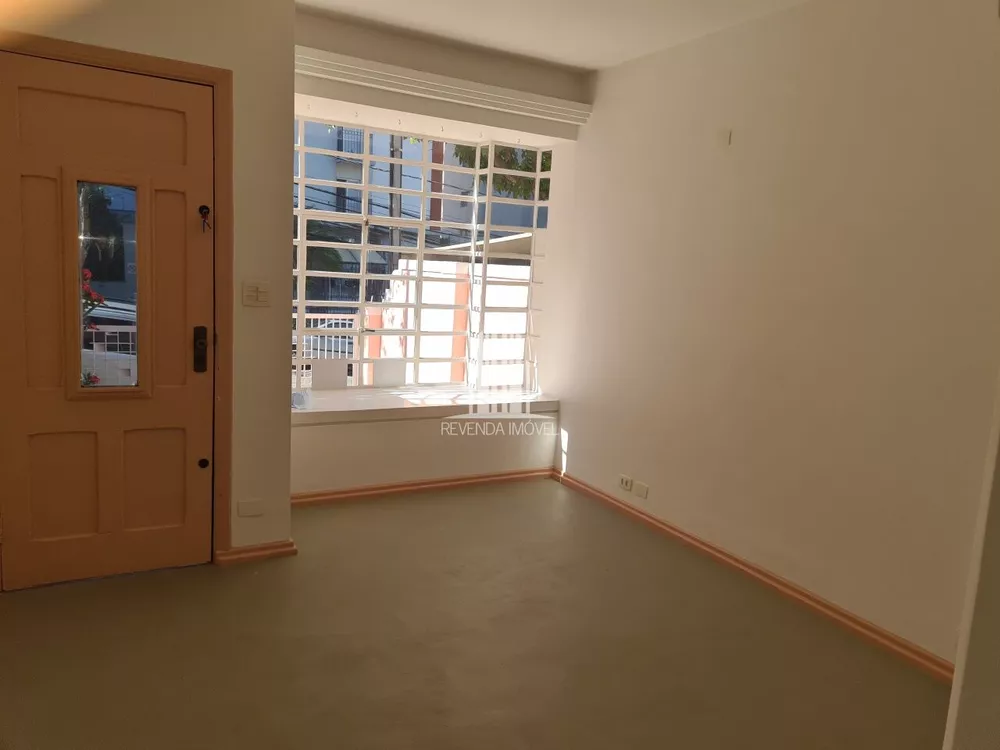 Casa à venda com 2 quartos, 70m² - Foto 1