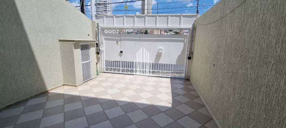 Casa à venda com 4 quartos, 200m² - Foto 2