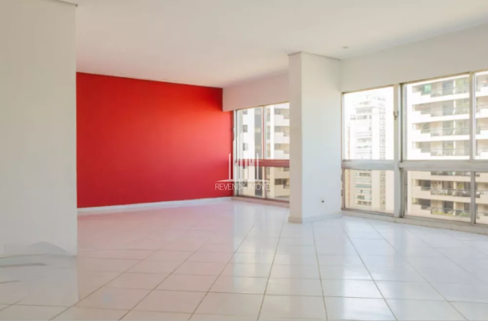 Apartamento à venda com 3 quartos, 239m² - Foto 2