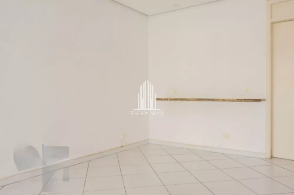 Apartamento à venda com 3 quartos, 239m² - Foto 3