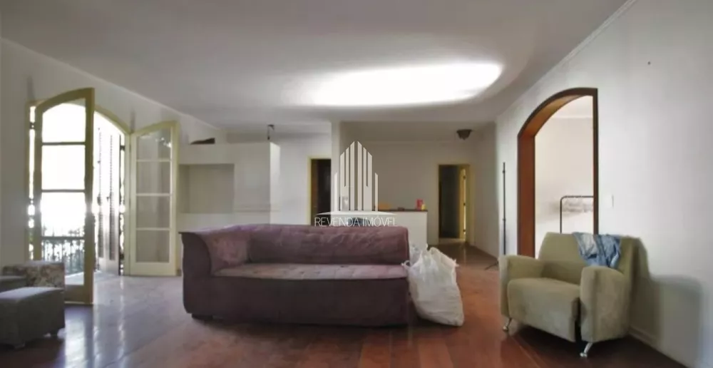 Casa de Vila à venda com 4 quartos, 380m² - Foto 1