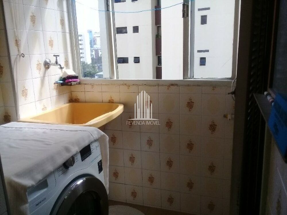 Apartamento à venda com 2 quartos, 70m² - Foto 4