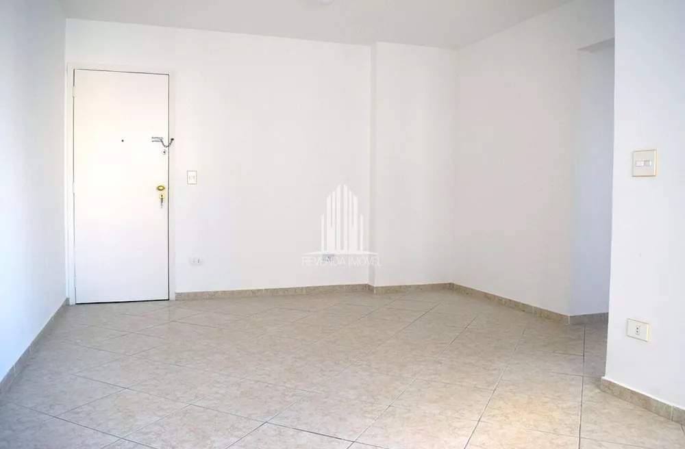 Apartamento à venda com 2 quartos, 70m² - Foto 1