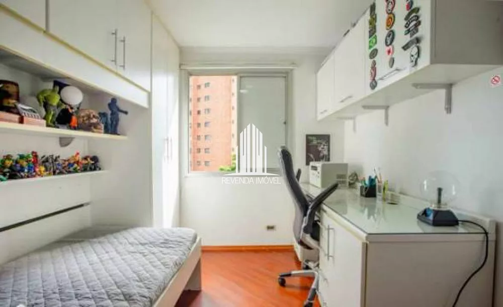 Apartamento à venda com 4 quartos, 140m² - Foto 2