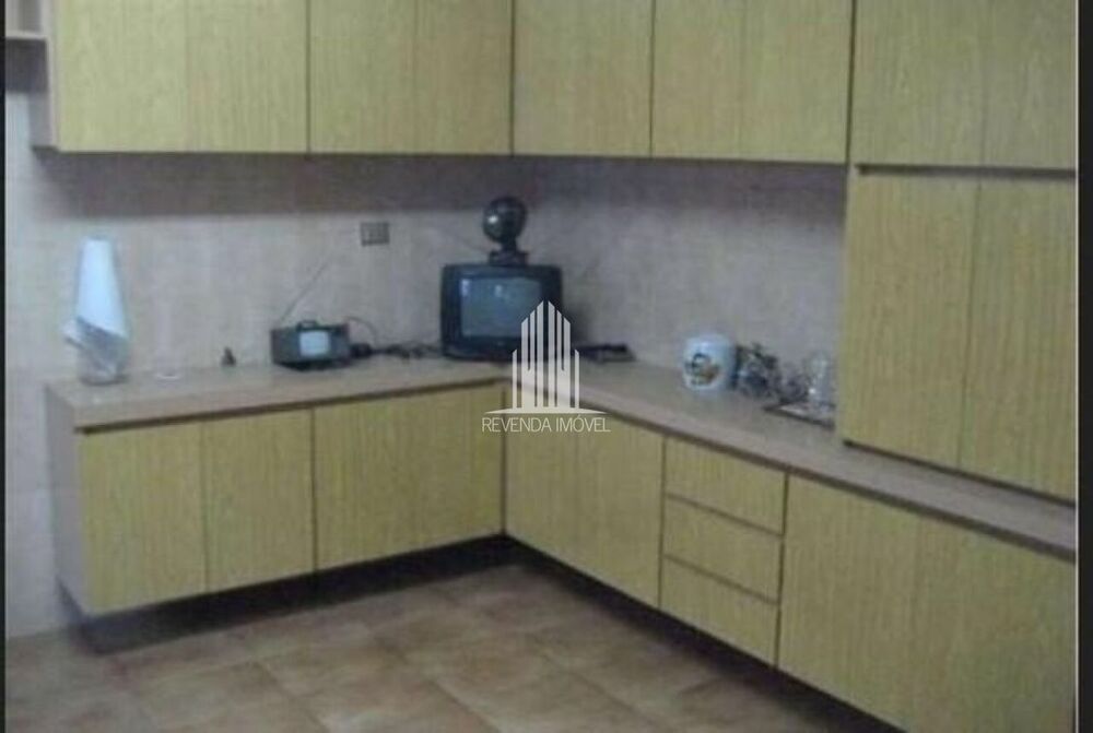 Casa de Vila à venda com 5 quartos, 200m² - Foto 4