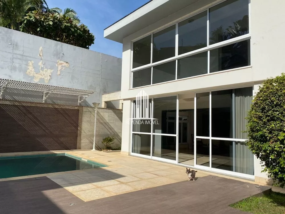 Casa de Condomínio à venda com 4 quartos, 750m² - Foto 2