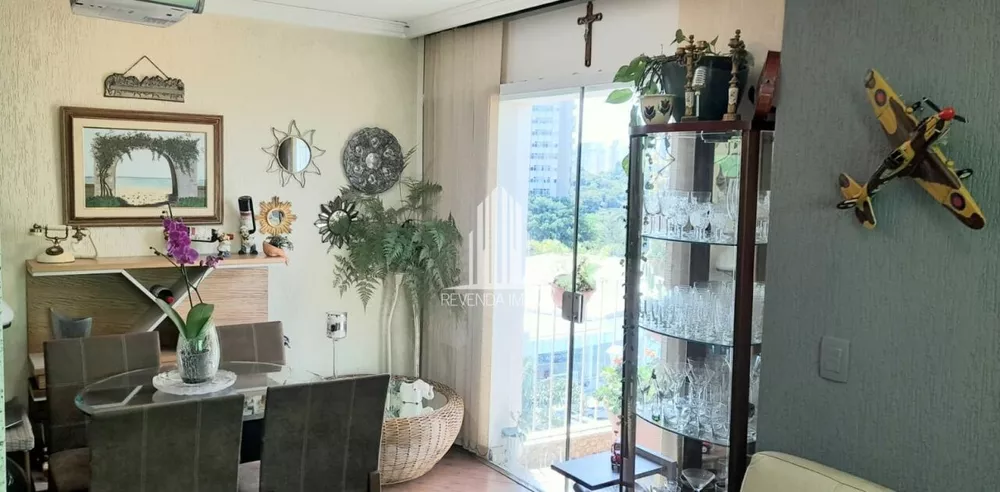 Apartamento à venda com 3 quartos, 95m² - Foto 2