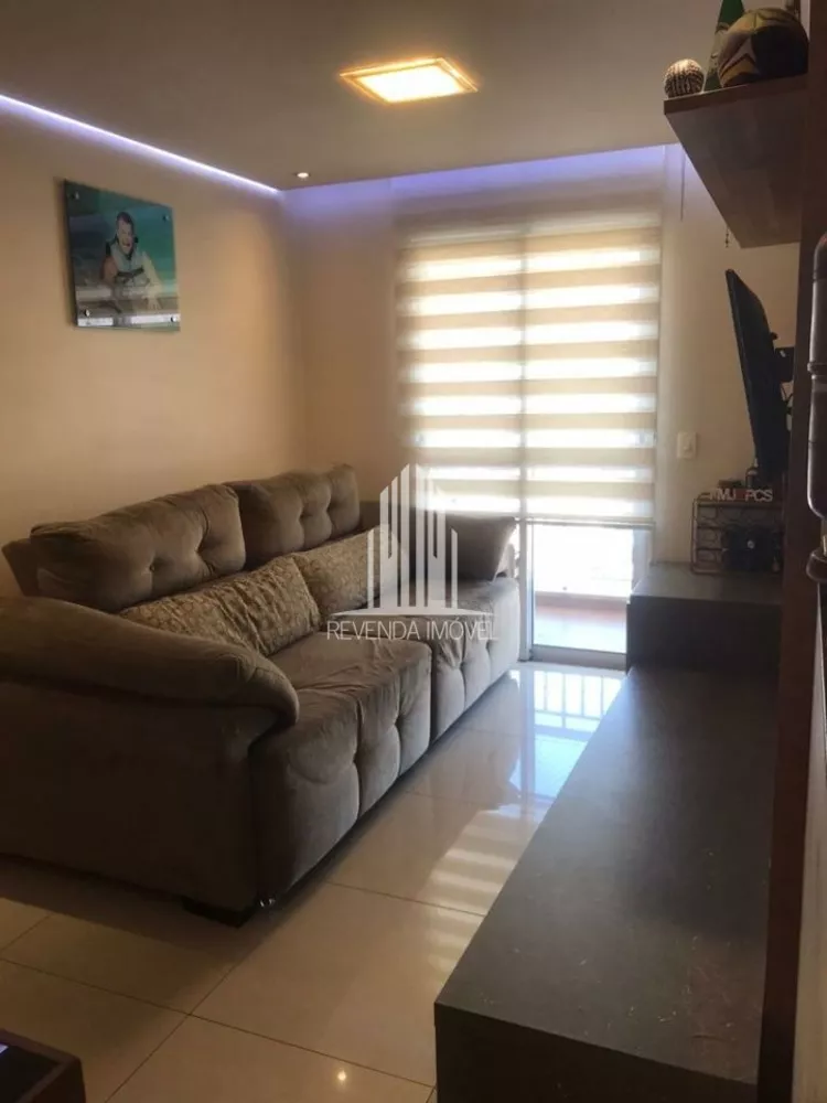 Apartamento à venda com 2 quartos, 64m² - Foto 1