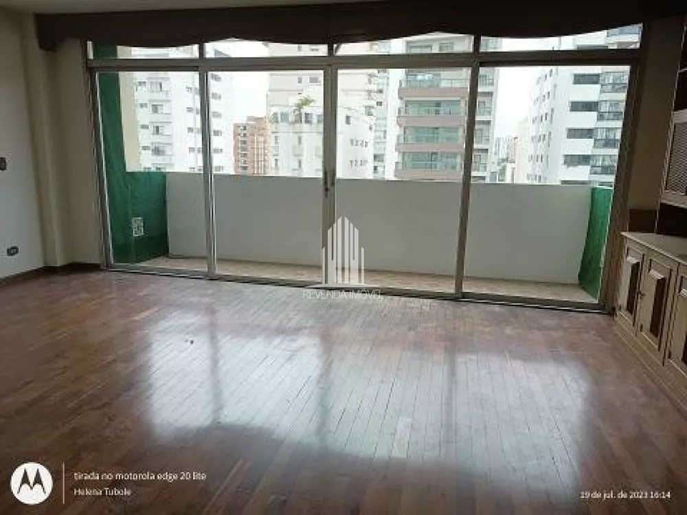 Apartamento à venda com 4 quartos, 205m² - Foto 1