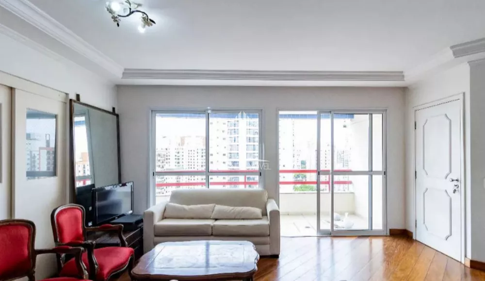 Apartamento à venda com 4 quartos, 154m² - Foto 2