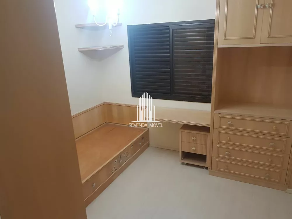 Apartamento à venda com 3 quartos, 175m² - Foto 4