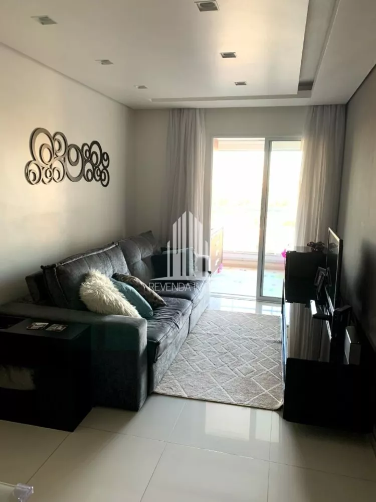 Apartamento à venda com 2 quartos, 67m² - Foto 3