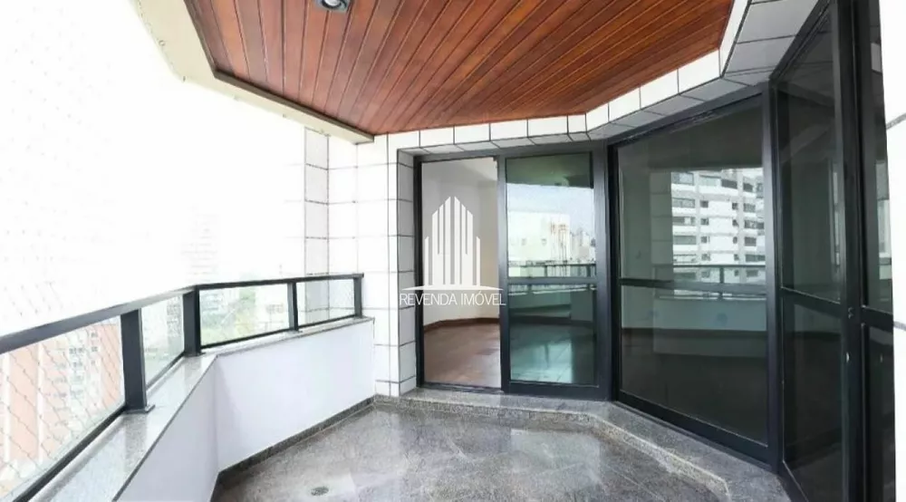 Apartamento à venda com 4 quartos, 210m² - Foto 2