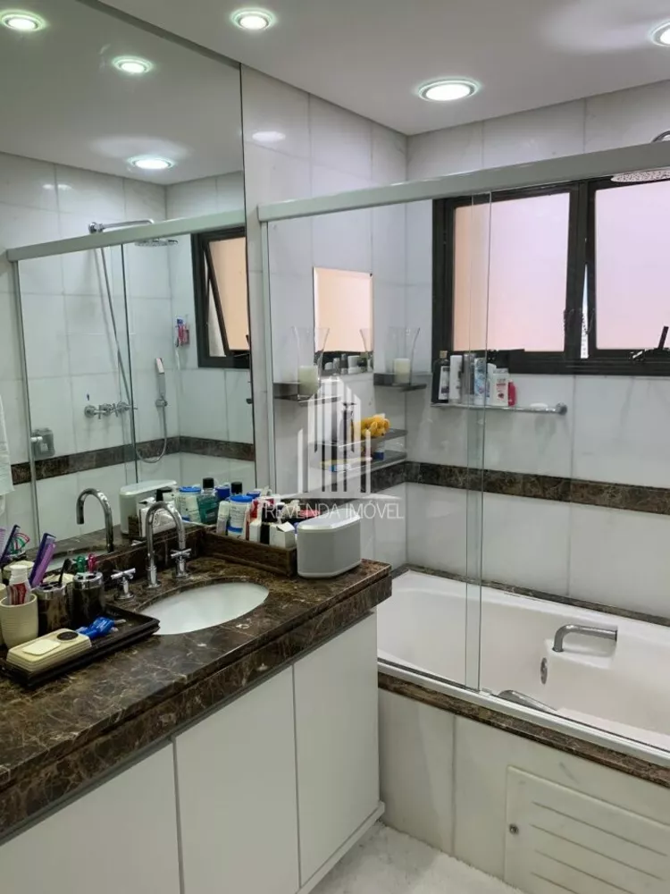 Apartamento à venda com 4 quartos, 218m² - Foto 12