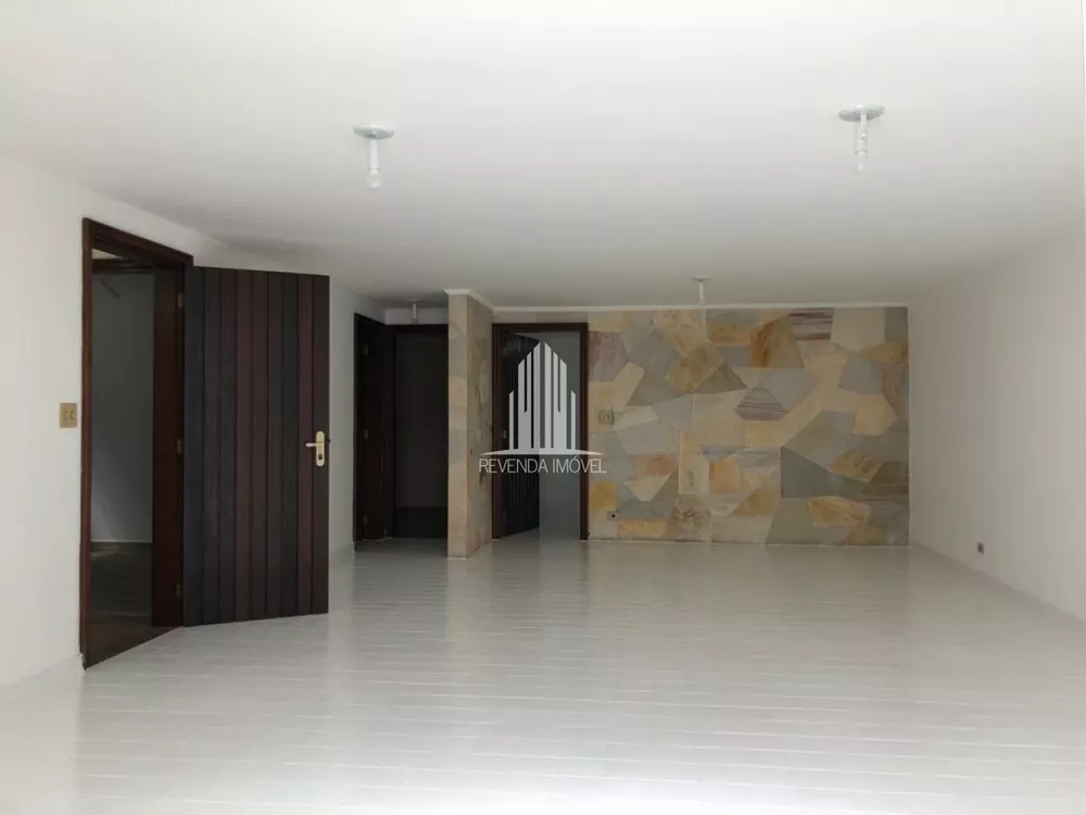 Casa de Vila à venda com 3 quartos, 263m² - Foto 1