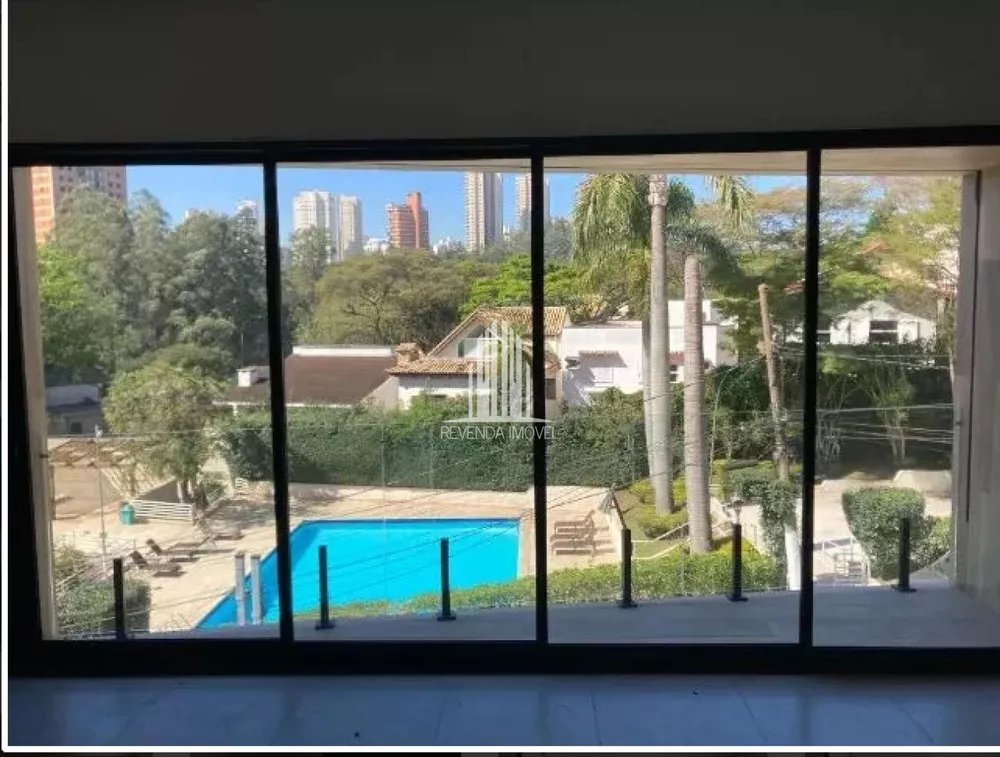 Casa de Condomínio à venda com 4 quartos, 210m² - Foto 2