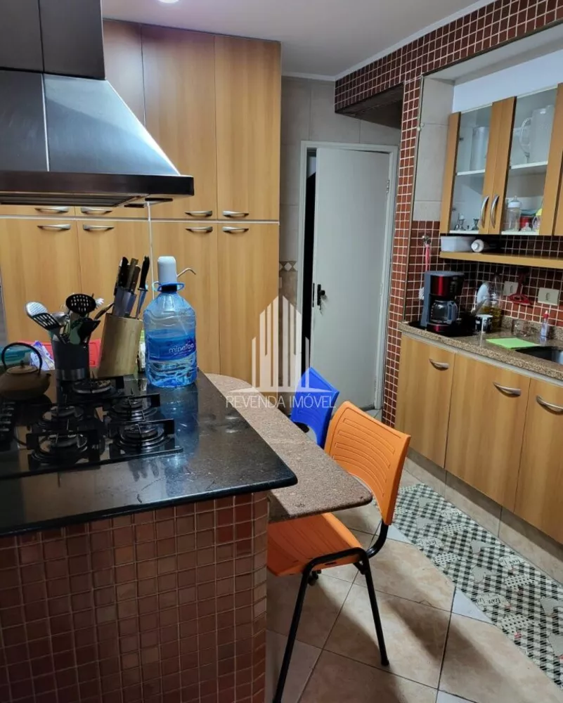 Casa de Vila à venda com 2 quartos, 200m² - Foto 4