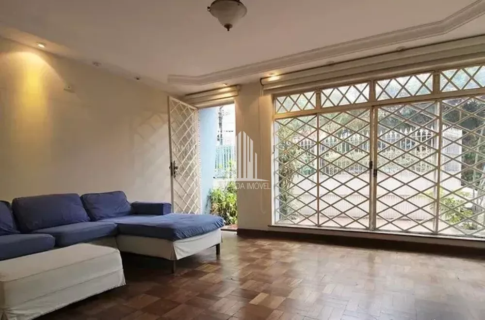 Casa de Vila à venda com 3 quartos, 200m² - Foto 1