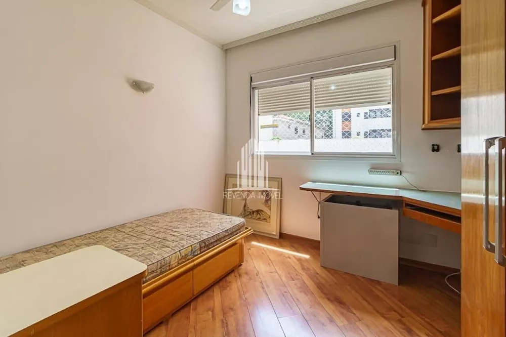 Apartamento à venda com 4 quartos, 180m² - Foto 3