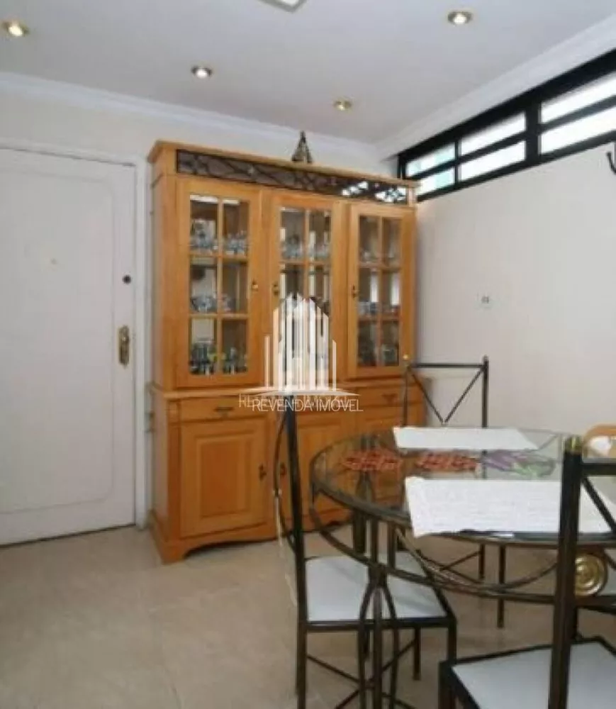 Apartamento à venda com 3 quartos, 200m² - Foto 1