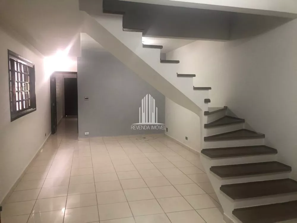 Casa de Vila à venda com 3 quartos, 178m² - Foto 2