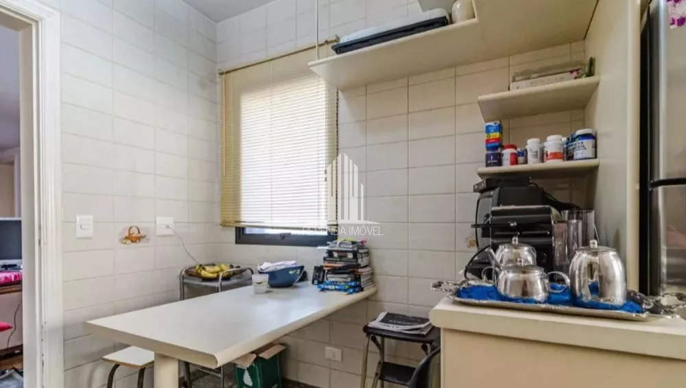 Apartamento à venda com 3 quartos, 170m² - Foto 2