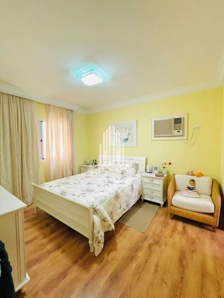 Apartamento à venda com 4 quartos, 190m² - Foto 2