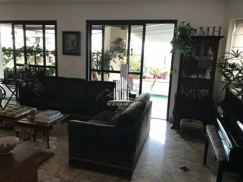 Apartamento à venda com 3 quartos, 197m² - Foto 3