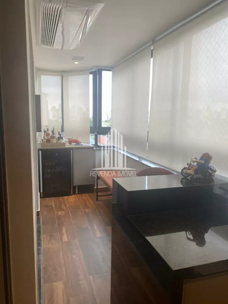 Apartamento à venda com 4 quartos, 250m² - Foto 3