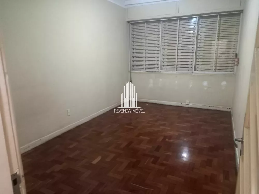 Apartamento à venda com 2 quartos, 70m² - Foto 1