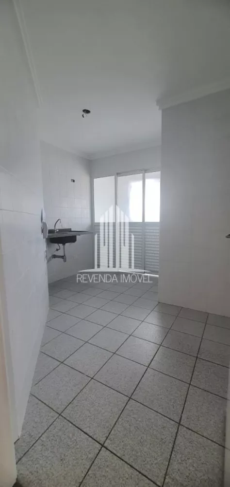 Apartamento à venda com 2 quartos, 64m² - Foto 3