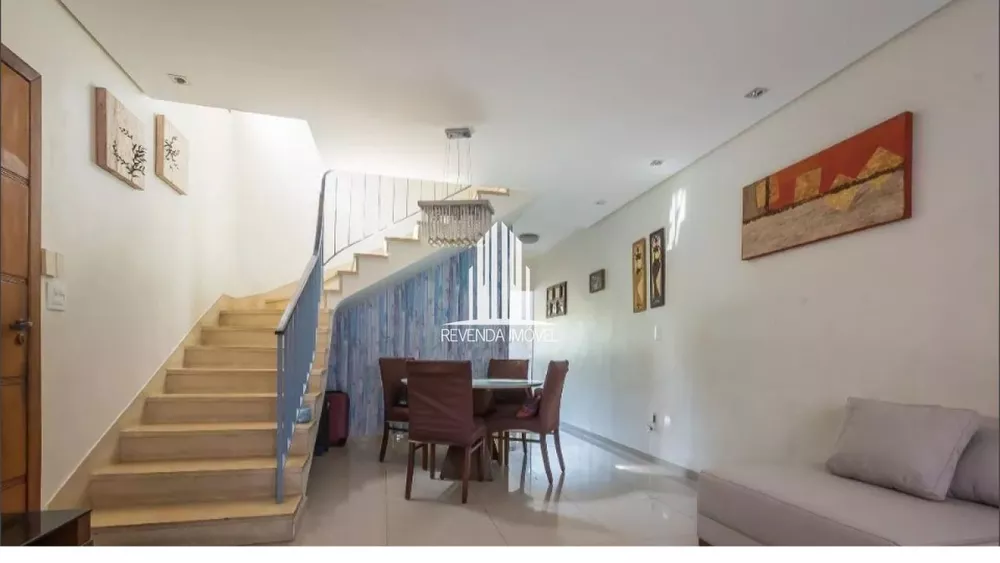 Casa à venda com 2 quartos, 180m² - Foto 1