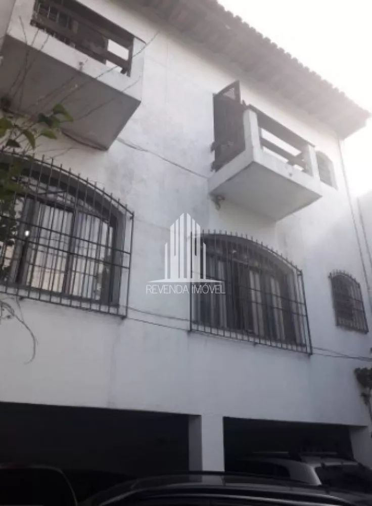 Casa de Vila à venda com 5 quartos, 230m² - Foto 2