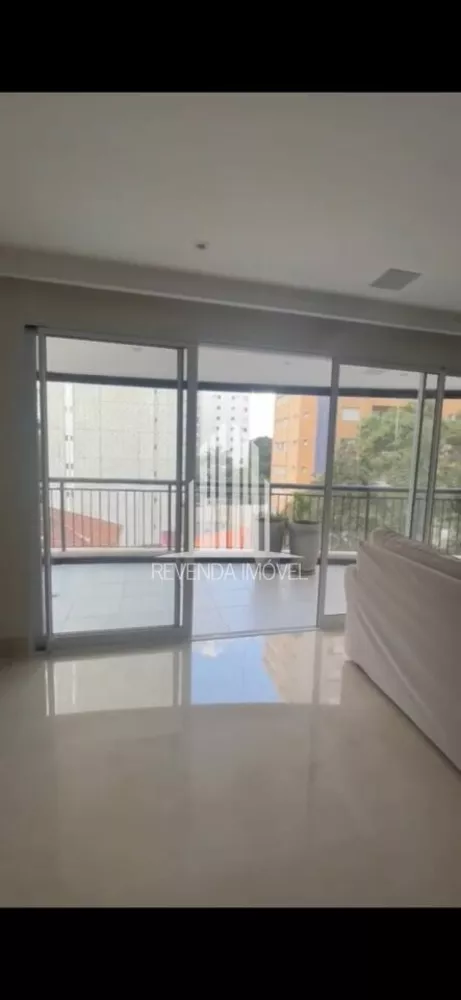 Apartamento à venda com 3 quartos, 140m² - Foto 3