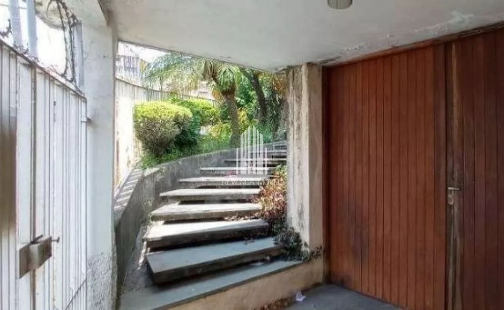 Casa à venda com 3 quartos, 297m² - Foto 2