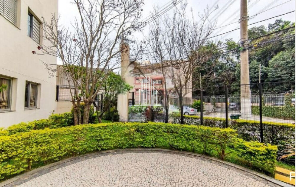 Apartamento à venda com 2 quartos, 64m² - Foto 2