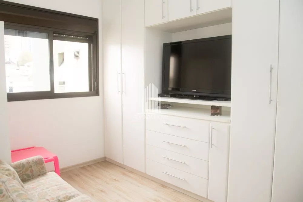 Apartamento à venda com 4 quartos, 137m² - Foto 4