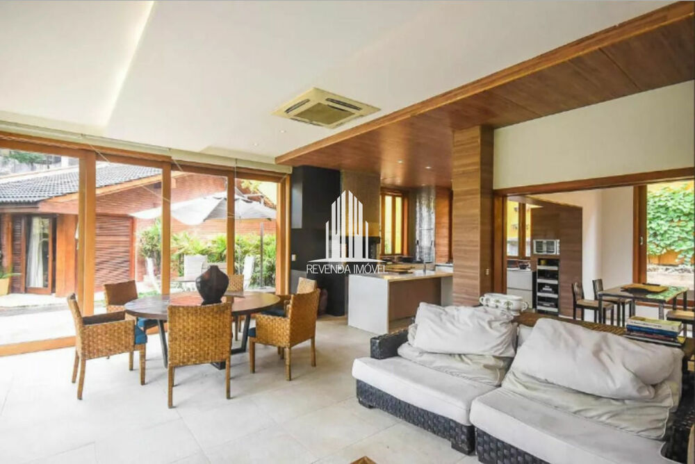 Casa à venda com 4 quartos, 900m² - Foto 9